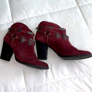 REBA Zabrina Wine Ankle Boots 🥾